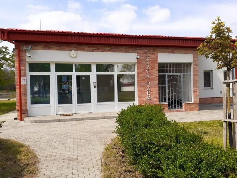 Ezen a képen a tésztaüzem látható